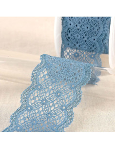 Elastische Spitze zwischen zwei - Lavendelblau