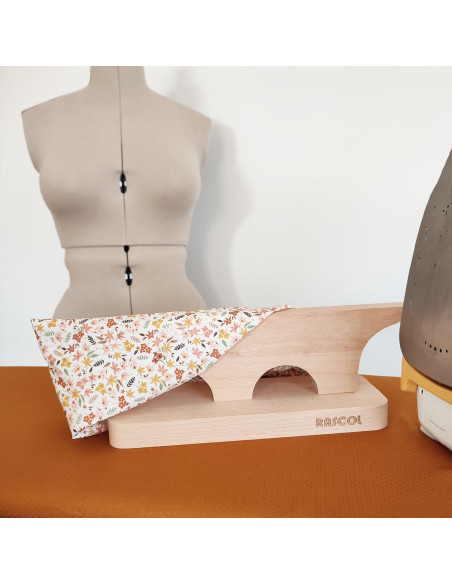 Holzpresse für perfekte Falten