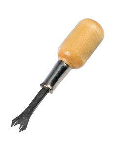 Heftklammerentferner mit Holzgriff