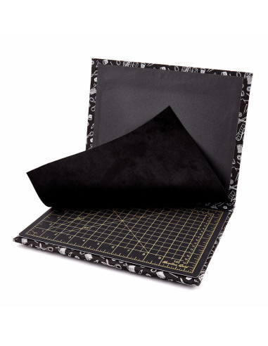 4-in-1 Bügel- und Schneidematte Black Edition