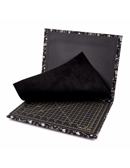 4-in-1 Bügel- und Schneidematte Black Edition