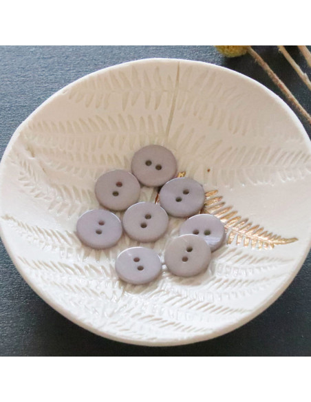 Flacher Perlmuttknopf mit 2 Löchern - Perlgrau