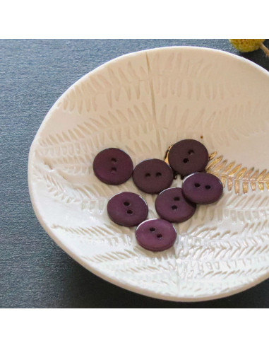 Flacher Perlmuttknopf mit 2 Löchern - Violett