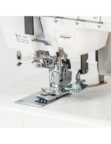 Janome CoverPro 3000 Professional Coverstitch-Maschine
