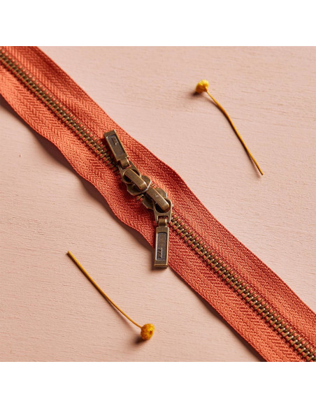 Doppelreißverschluss Messing und Kastanie 40 cm - Atelier Brunette
