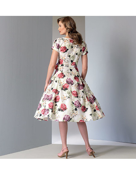 Kleid- und Gürtelmuster - Vogue 9106