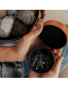 Magnetische Box für Nadeln, Stecknadeln Muud Emeli - Whisky