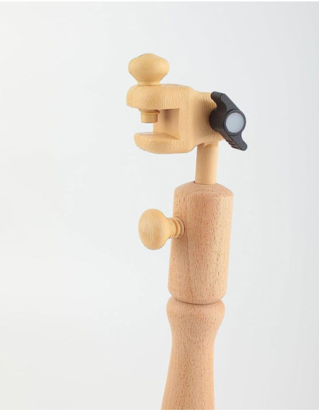 Verstellbare Oberschenkelstütze für Stickrahmen