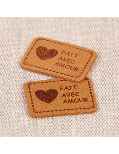 Set aus 6 Kunstleder-Etiketten - Mit Liebe gemacht beige