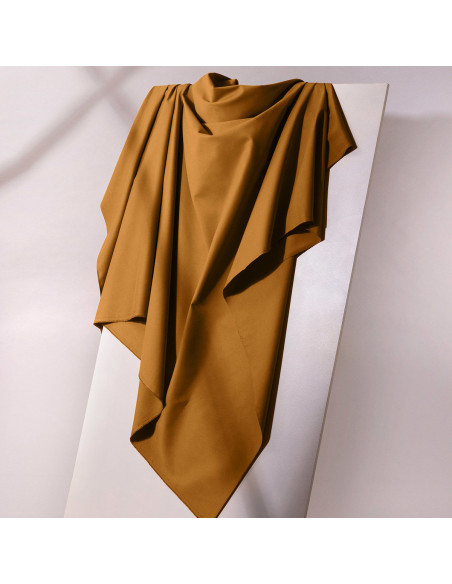 Leichter Gabardine-Stoff aus Baumwolle in Ocker - Atelier Brunette