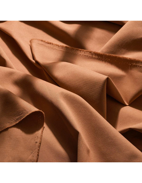 Leichter Gabardine-Stoff aus Baumwolle in der Farbe Pecan Pie - Atelier Brunette