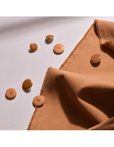 Leichter Gabardine-Stoff aus Baumwolle in der Farbe Pecan Pie - Atelier Brunette