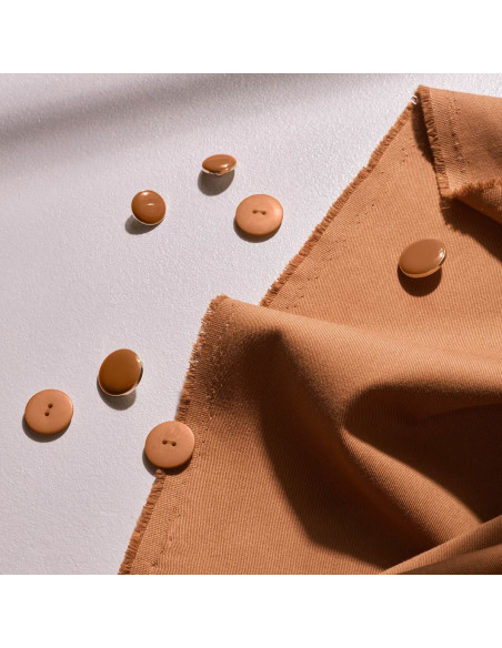 Leichter Gabardine-Stoff aus Baumwolle in der Farbe Pecan Pie - Atelier Brunette