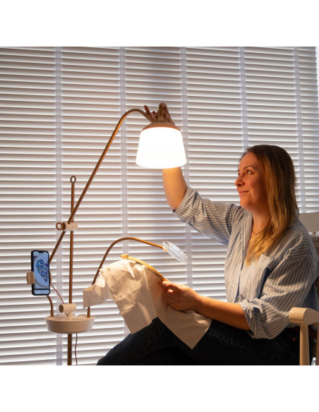 Stehlampe mit Lupe, Ablage und Telefonklemme Daylight Anita