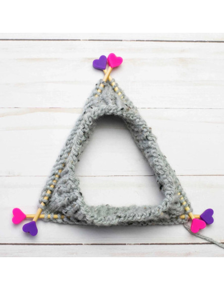 Maschenstopper für Stricknadeln - Rosa und violette Herzen