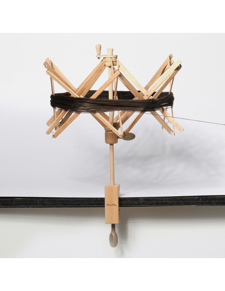 Wollwickler aus Holz KnitPro natur