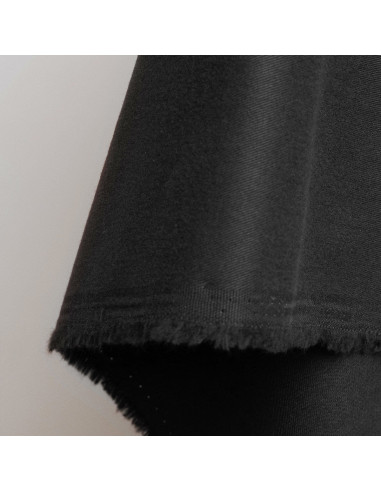 Leichter Baumwoll-Gabardine-Stoff in Schwarz - Atelier Brunette