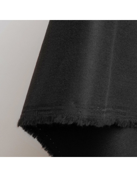 Leichter Baumwoll-Gabardine-Stoff in Schwarz - Atelier Brunette
