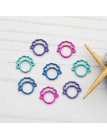 Set mit 8 geschlossenen Maschenmarkierern - Buntes Schaf