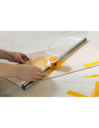 Kombinierter Rollschneider & Lineal 6" x 24" Fiskars