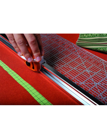 Kombinierter Rollschneider & Lineal 6" x 24" Fiskars
