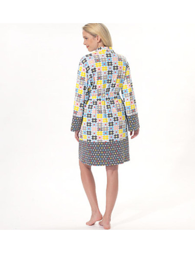 Bademantel-Schnittmuster, Gürtel, Oberteile, Kleid, Shorts und Hose - McCall's 7297