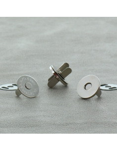 Beutel mit 2 magnetischen Verschlüssen 18 mm - Hell Silber