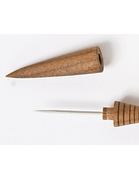 4-in-1 Nähwerkzeug aus Holz von Alex Anderson