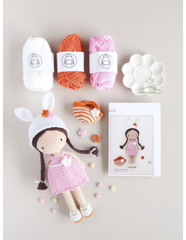 Les panoplies de Lulu à crocheter : Lulu fête les fleurs