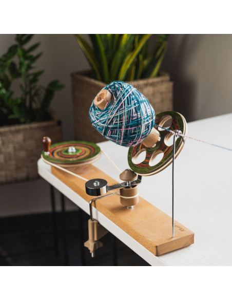 KnitPro Signature Holzspulgerät