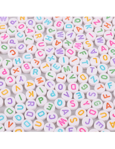 Beutel mit 100 weißen runden Perlen - Mehrfarbige Buchstaben