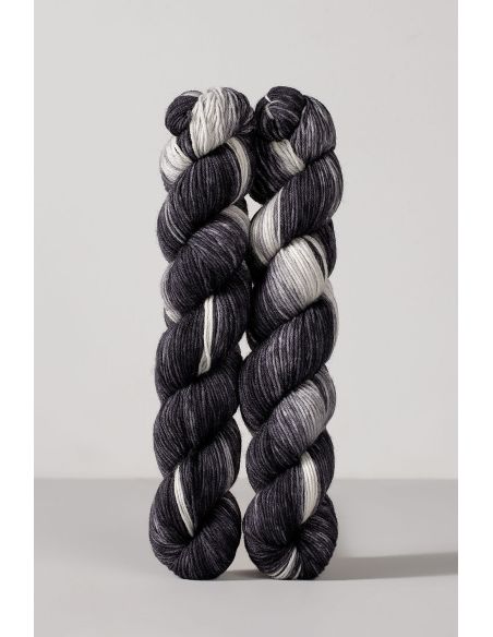 Set aus 2 Strängen Sockenwolle Echoes Fingering Gusto Wool