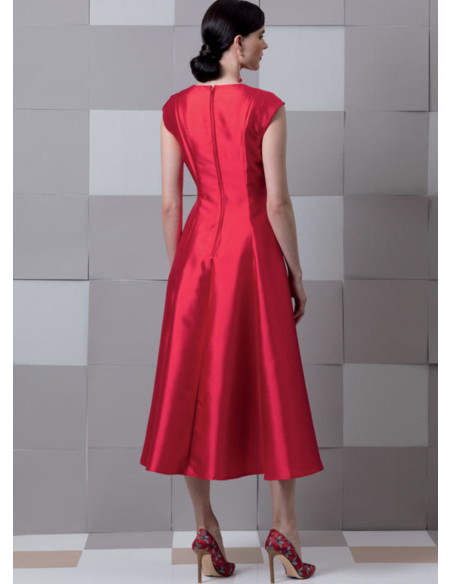 Kleidmuster und falscher Latz - Vogue 9292