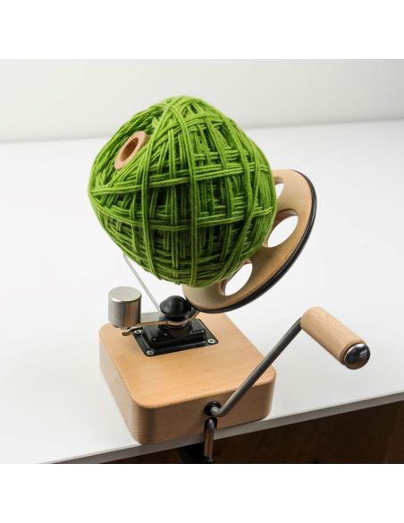 Premium Wollhaspel aus Buchenholz