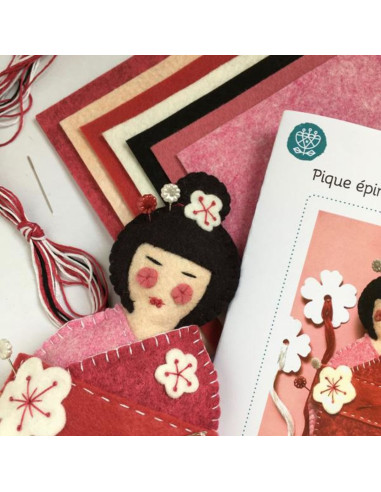 Filzset Kokeshi Nadelkissen und Scherenhalter